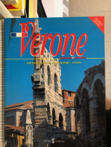 Verona. Dentro e fuori. Ediz. francese