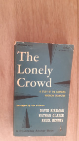 The lonely crowd