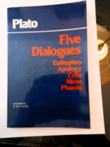 Plato five dialogues euthyphro apology crito meno phaedo