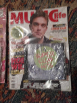 Music life Robbie Williams σφραγισμένο περιοδικό με cd