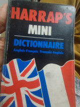Harrap's Mini Pocket French and English Dictionary