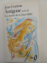 Antigone suive de les maries de la Tour Eiffel