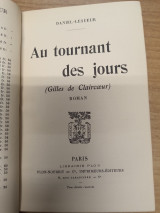 Au Tounant Des Jours